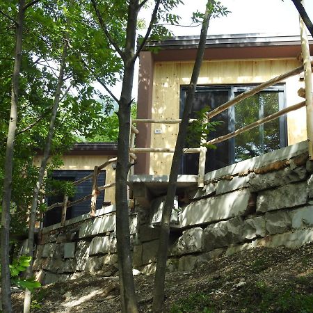 Pocitniski Hisici - Small Holiday Houses Ajdovščina Esterno foto