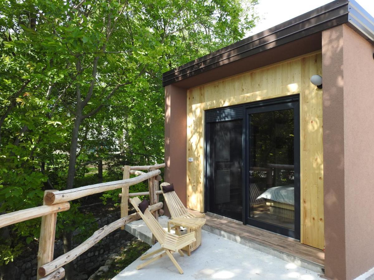 Pocitniski Hisici - Small Holiday Houses Ajdovščina Esterno foto